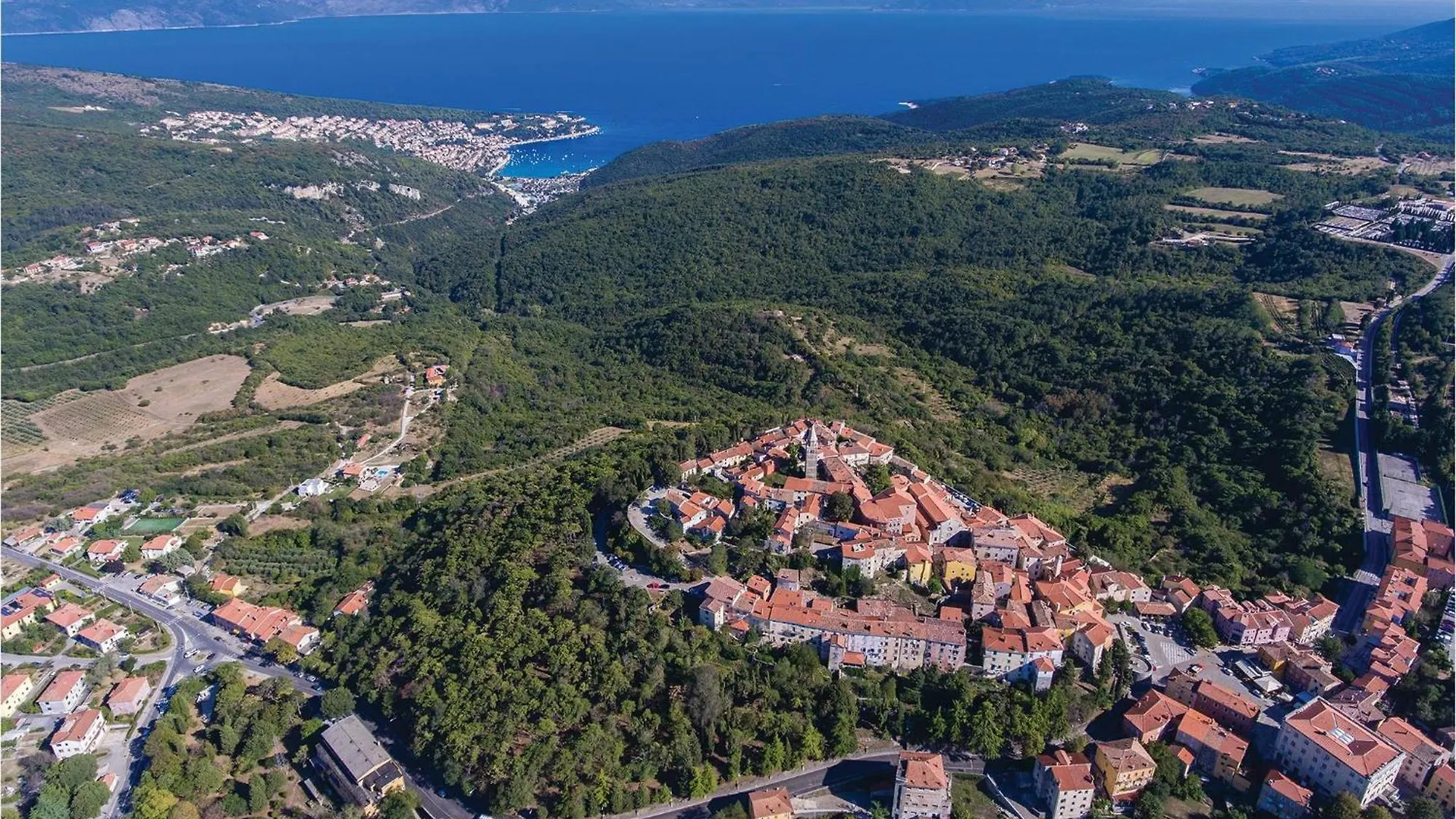 Beautiful Apartment In Labin With Wifi